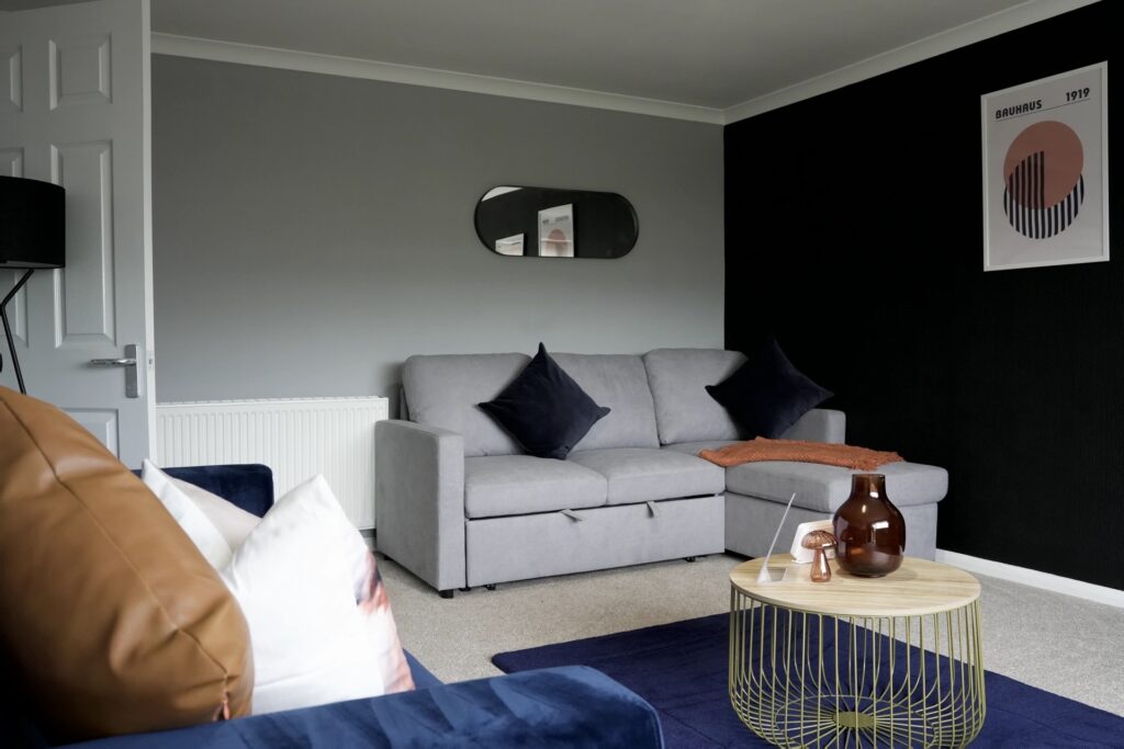 Fully furnished short term rental in Hamilton perfect for relocations and extended stays