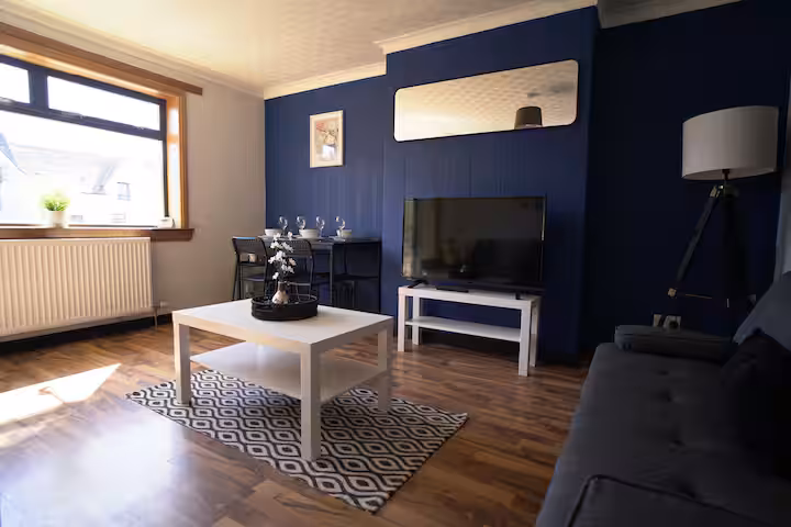 Trusted contractors accommodation in Airdrie with flexible short- and long-term stays